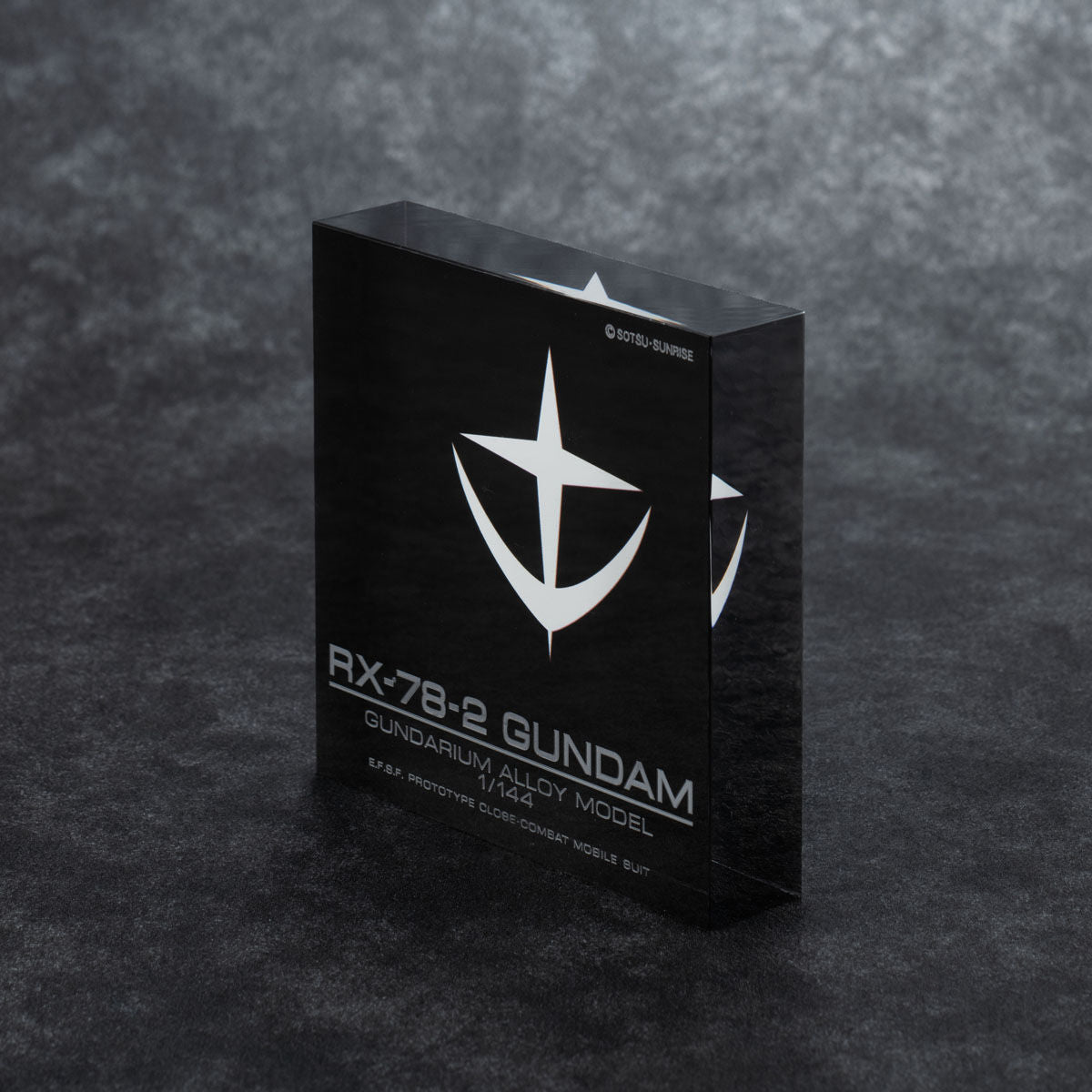 Gundarium Alloy Model 1/144 RX-78-2 Gundam