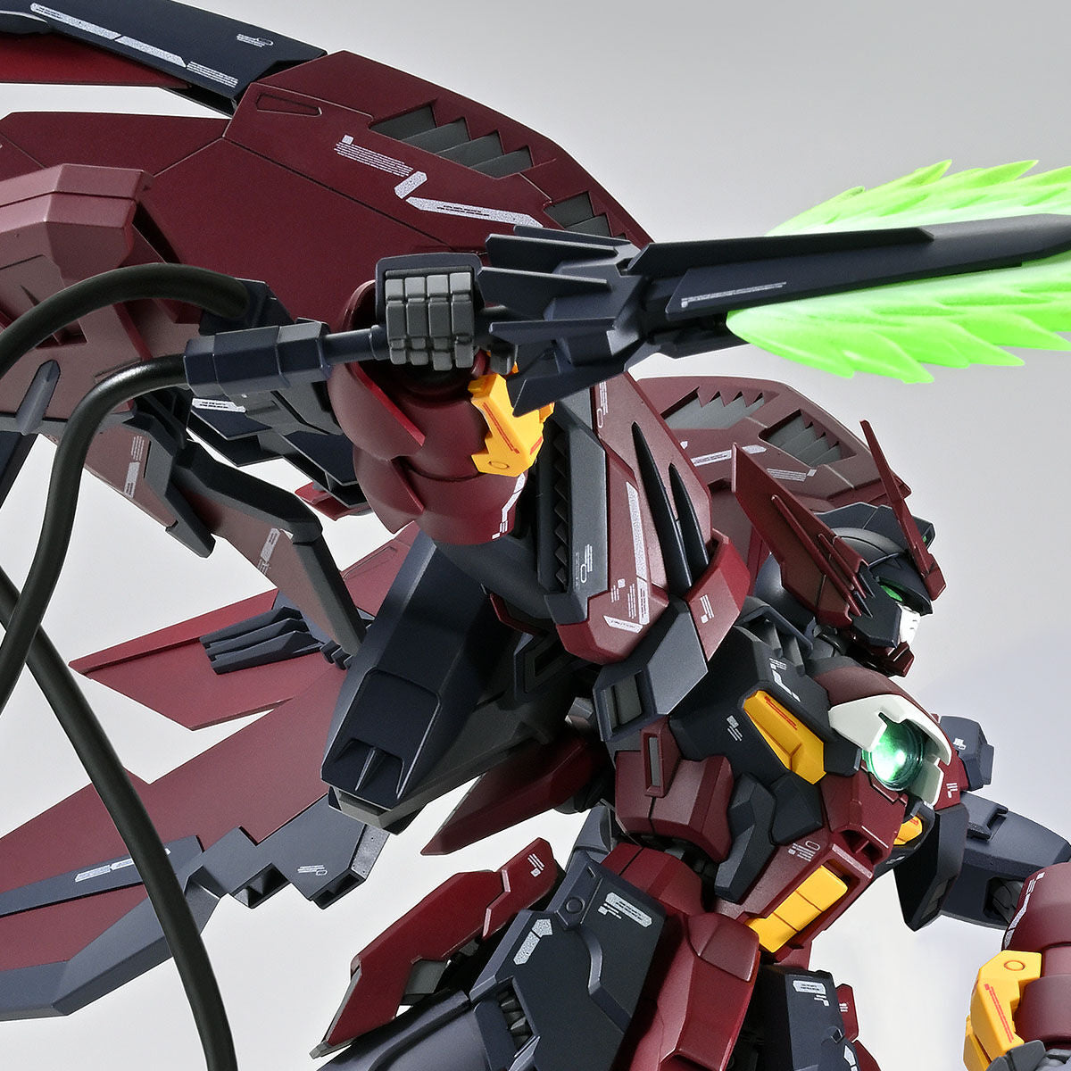 MG 1/100 Gundam Epyon EW (equipped with Sturm und Drang) Premium Bandai