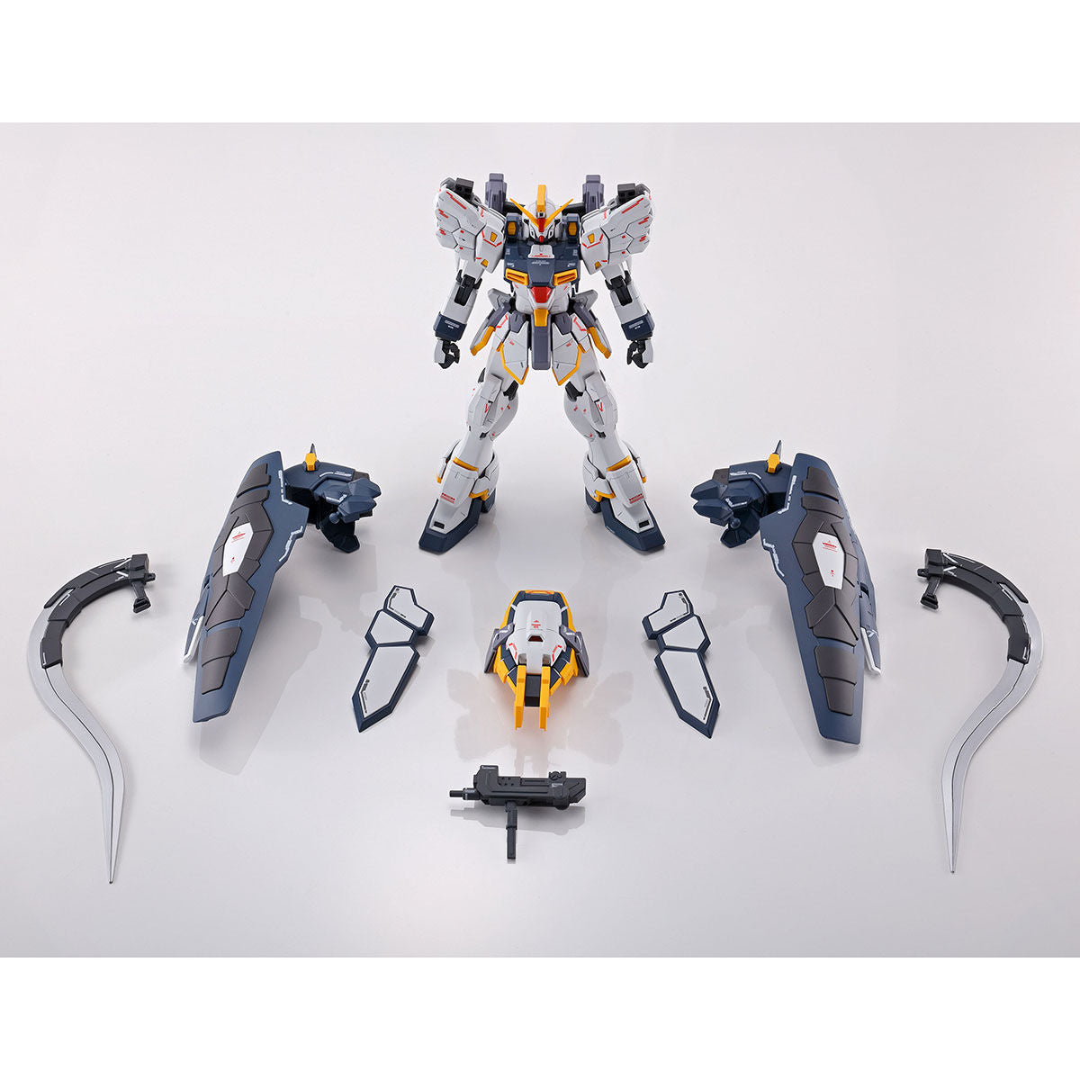 MG 1/100 New Mobile Report Gundam W Endless Waltz Gundam Sandrock EW version Armadillo equipment Color-coded plastic model