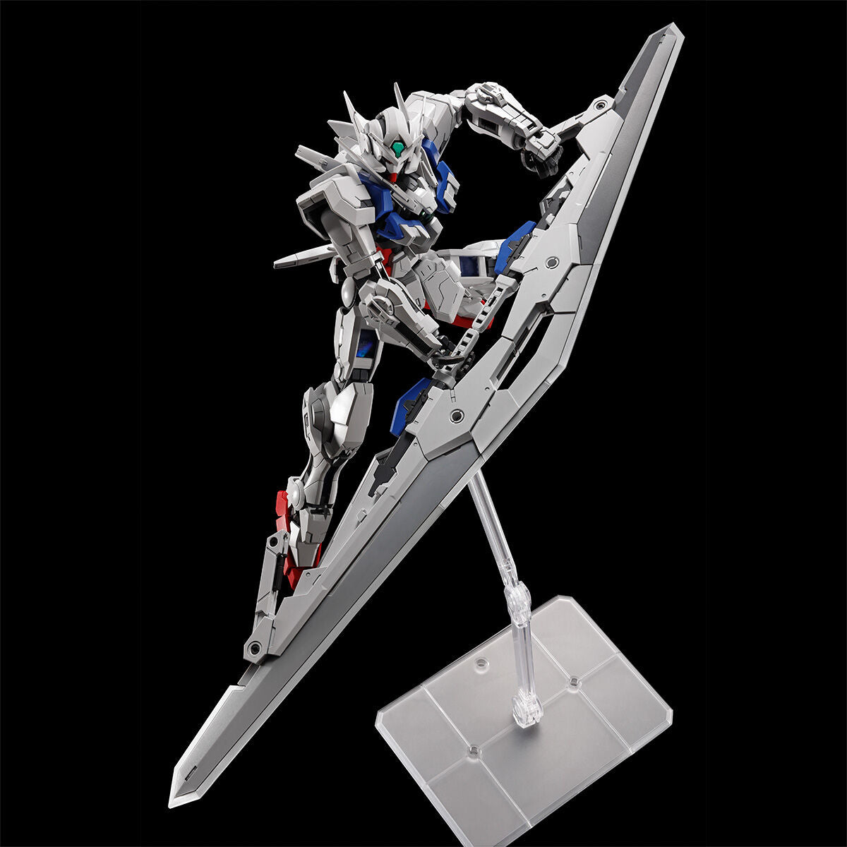 Mobile Suit Gundam OO MG 1/100 Gundam Astraea + Proto GN Twin Broad Blade Premium Bandai Gunpla