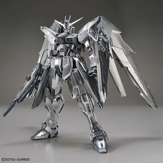 MG 1/100 Gundam Base Limited Freedom Gundam Ver.2.0 Silver Coating - Gunpla - Master Grade by Bandai Spirits