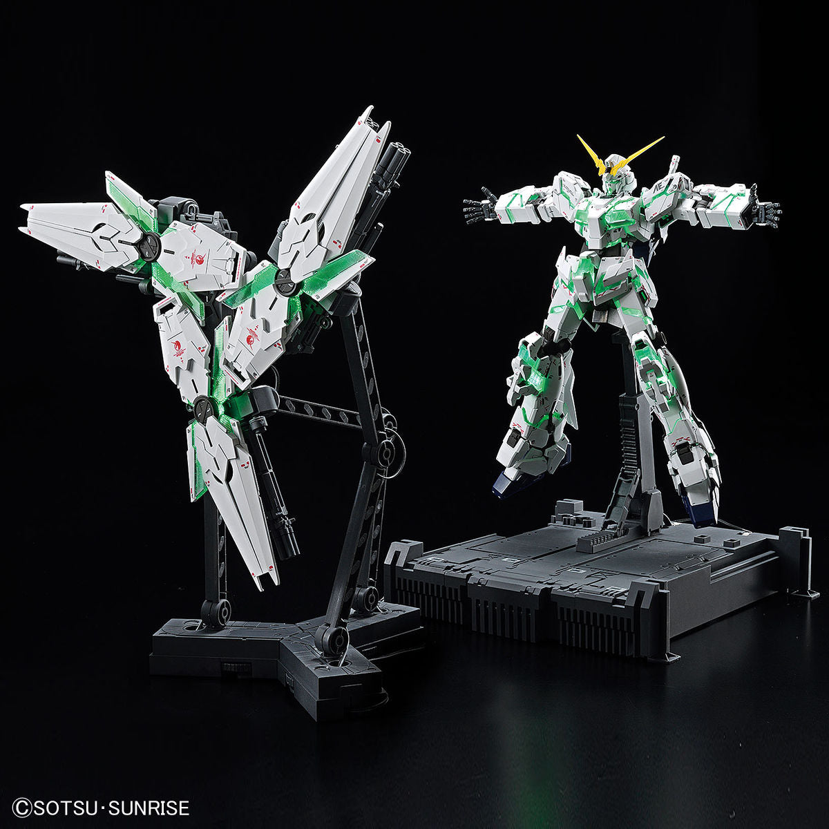 MGEX 1/100 Gundam Base Limited Unicorn Gundam Ver.TWC
