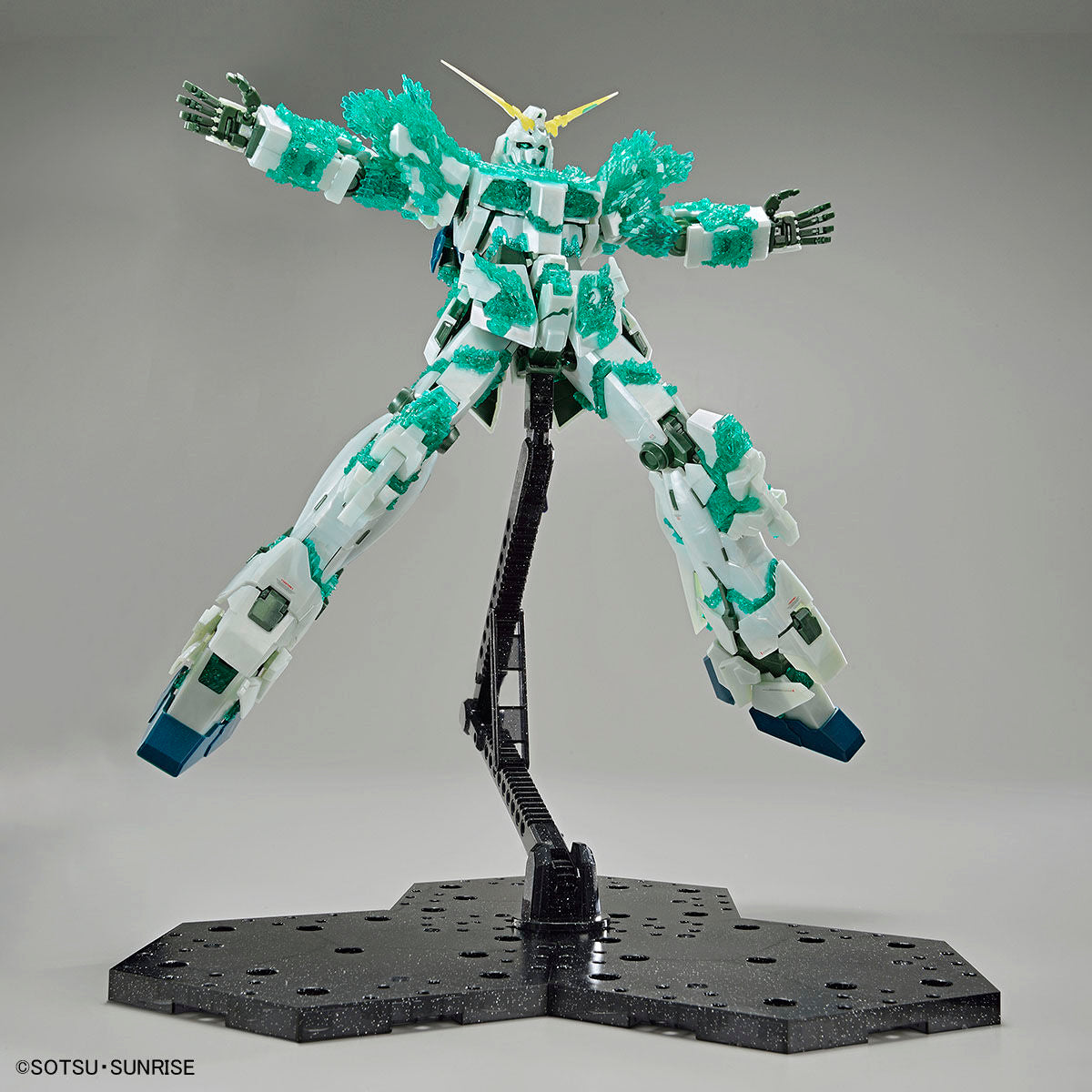 Gundam base limited item MG 1/100 Gundam Base Limited Unicorn Gundam (Crystal of Light)