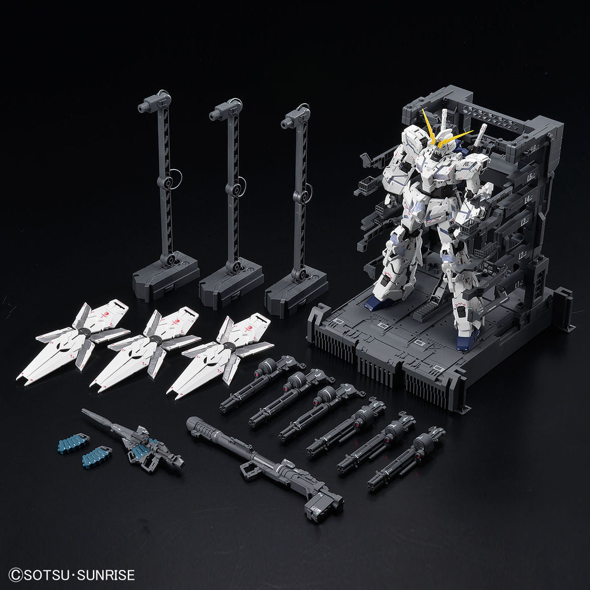 MGEX 1/100 Gundam Base Limited Unicorn Gundam Ver.TWC