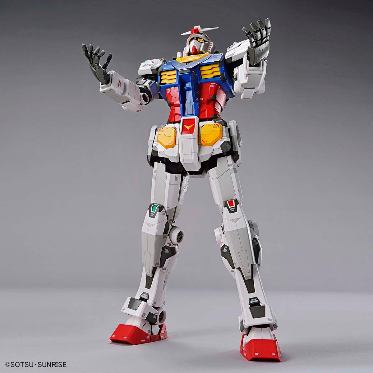 Gundam Factory Yokohama 1/48 RX-78F00 Gundam