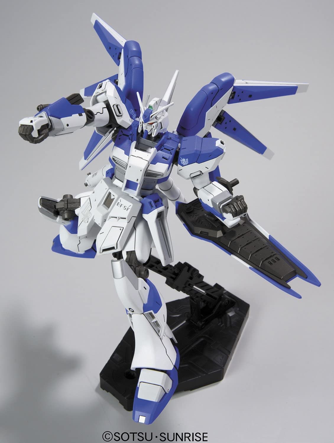 HGUC 1/144 Hi-ν Gundam Plastic Model