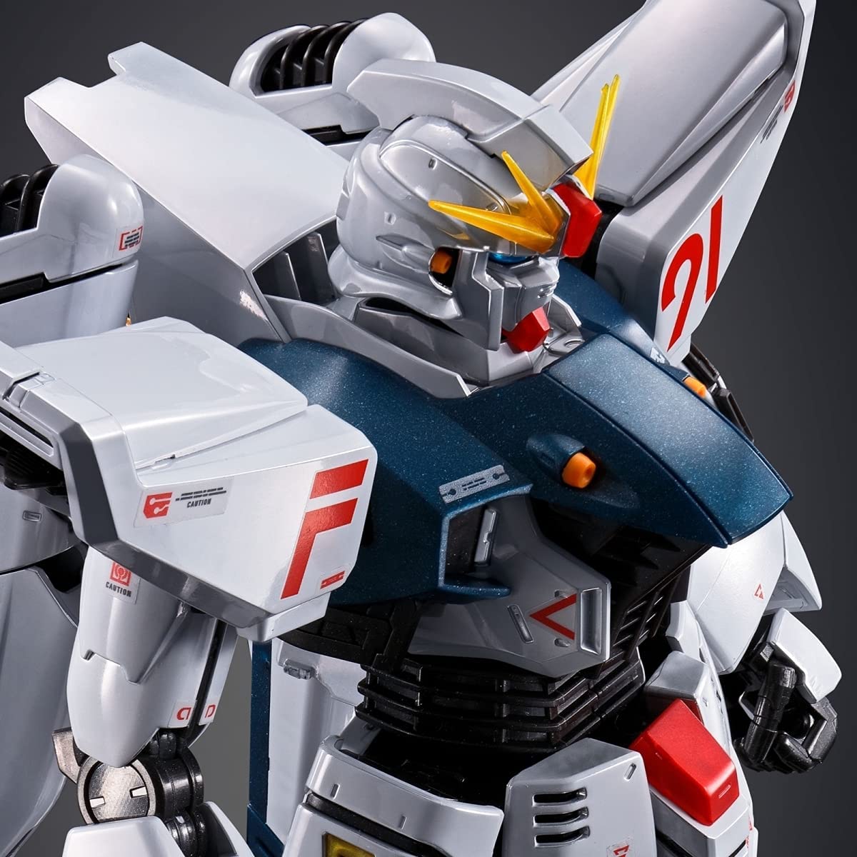 MG 1/100 Gundam F91 Ver.2.0 Titanium Finish