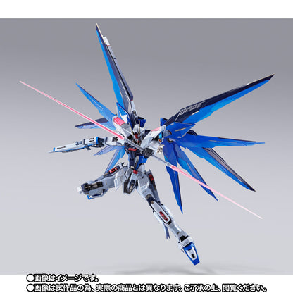 METAL BUILD Freedom Gundam CONCEPT 2 SNOW SPARKLE Ver. Premium Bandai