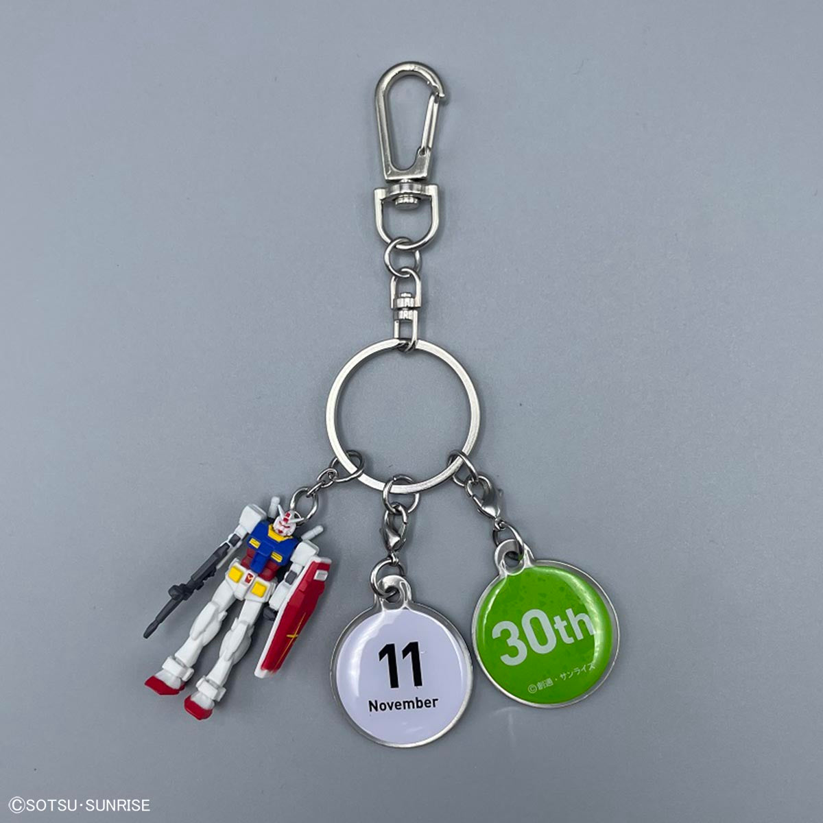 THE GUNDAM BASE Exclusive – Customizable Birthday Keychain Set | Mini RX-78-2 Gundam Figure + Birth Month Plate (1–12)