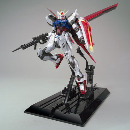 MG 1/100 Gundam Base Limited Yale Strike Gundam Ver.RM [Clear Color]