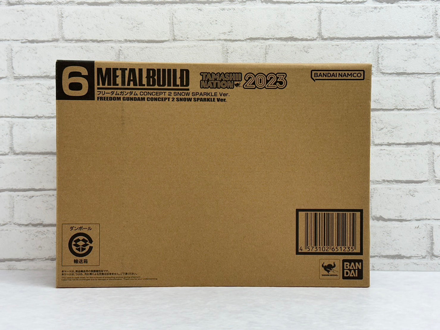 METAL BUILD Freedom Gundam CONCEPT 2 SNOW SPARKLE Ver. Premium Bandai