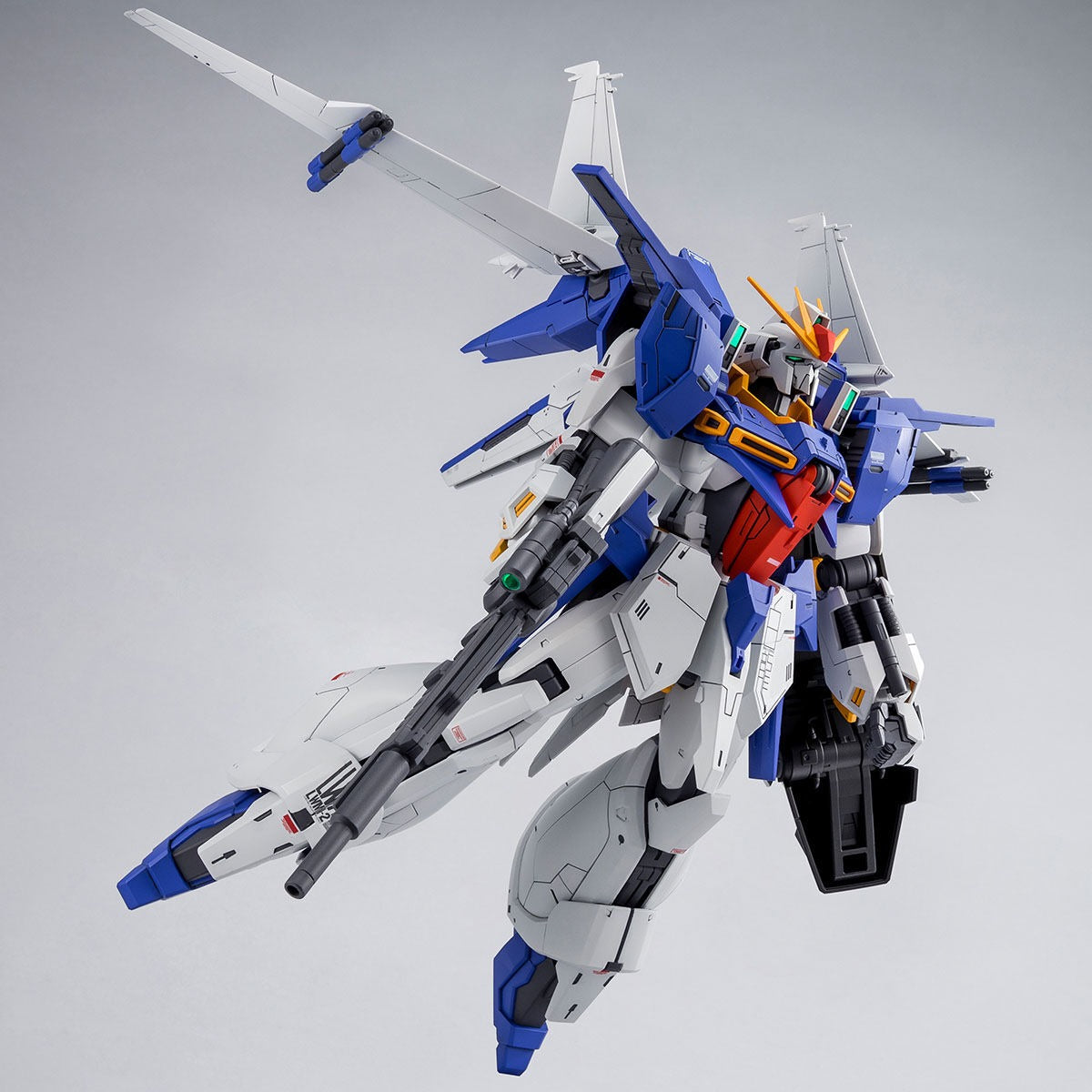 RE/100 1/100 Gundam Lindwurm Gundam Build Divers Premium Bandai Exclusive Gunpla