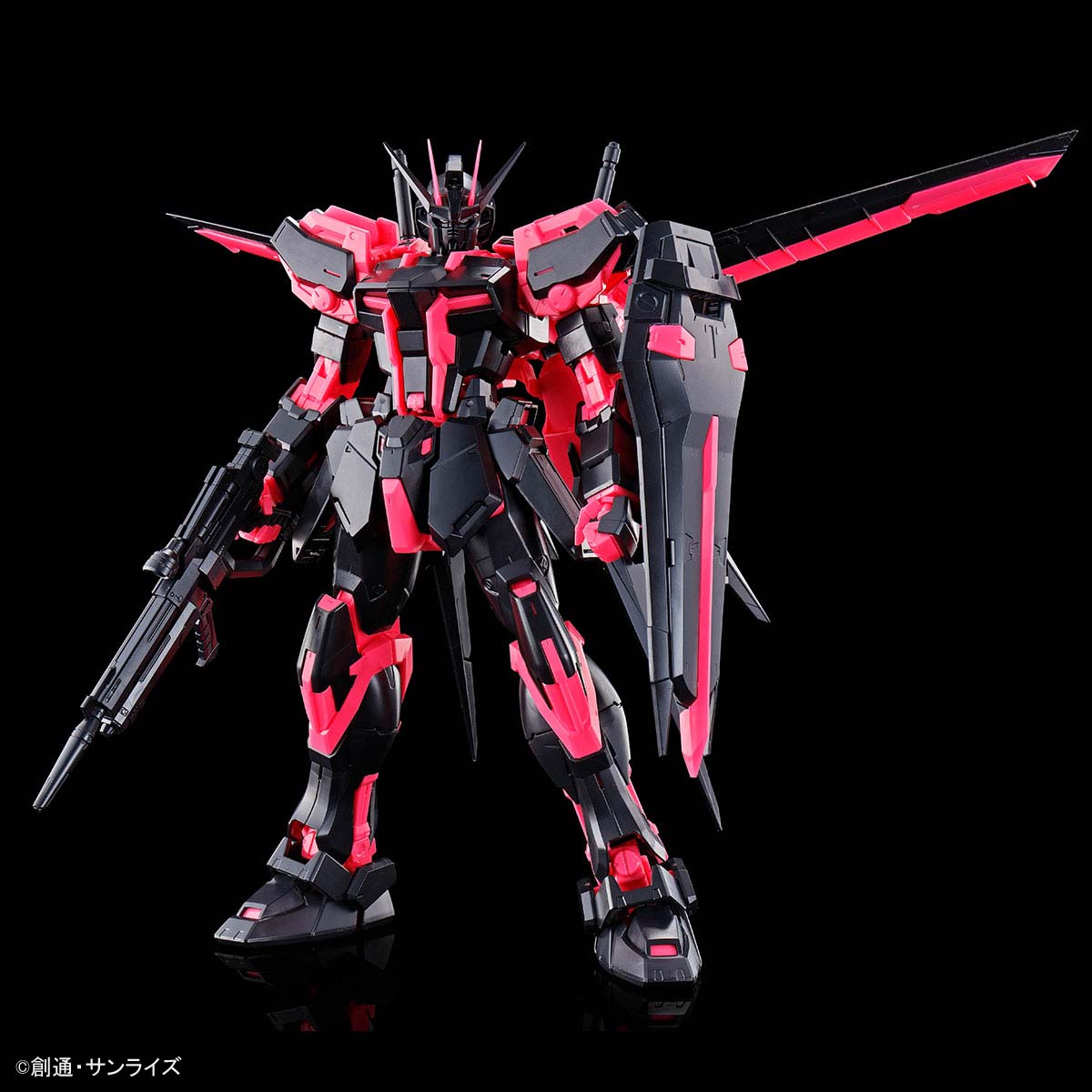 Event limited item MG 1/100 Aile Strike Gundam Ver.RM Neon Pink ecopla