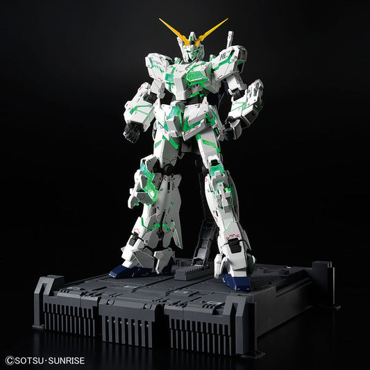 MGEX 1/100 Gundam Base Limited Unicorn Gundam Ver.TWC