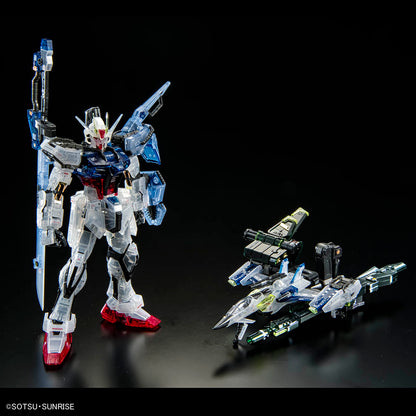 RG 1/144 Gundam Base Limited Yale Strike Gundam & Skygrasper Launcher / Sword Pack Set [Clear Color]