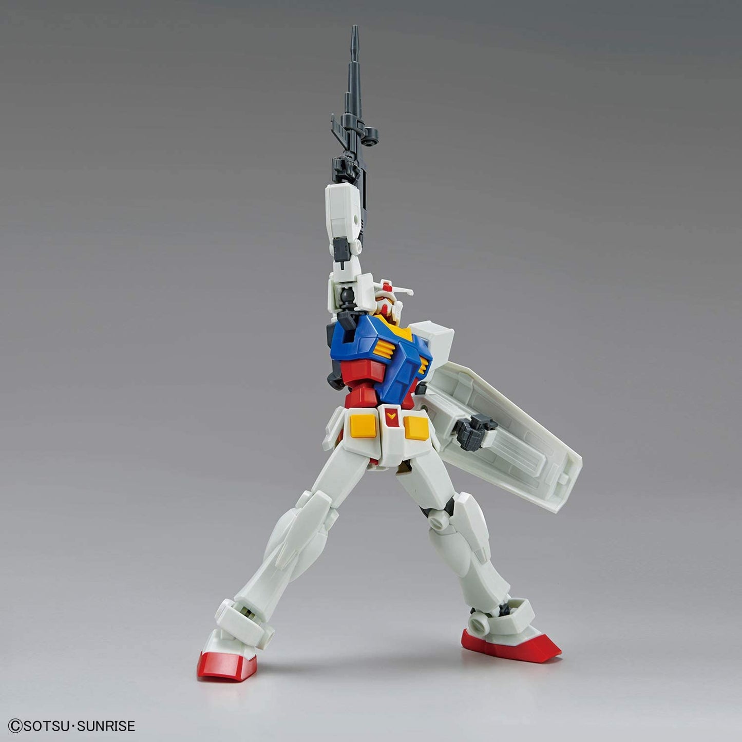 entry grade mobile suit gundam rx-78-2 gundam 1/144 scale color-coded plastic model