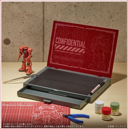 Limited Model Mobile Suit Gundam Workstation  Char Aznable